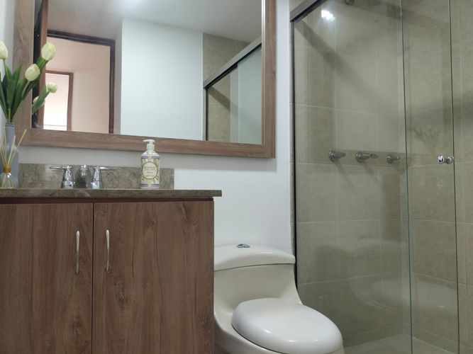 Apartamento de 3 alcobas en arriendo en El Poblado, Medellín, 125 m² · foto 14 de 18