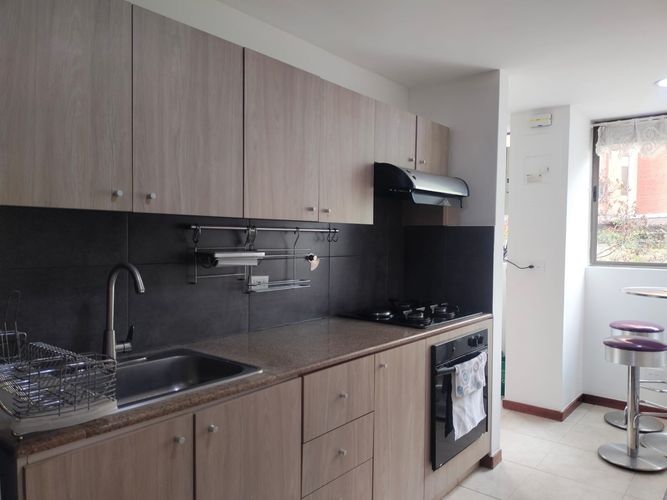 Apartamento de 3 alcobas en arriendo en El Poblado, Medellín, 125 m² · foto 7 de 18