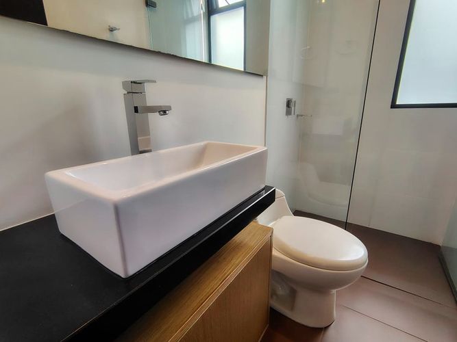 Apartamento de 3 alcobas en arriendo en El Poblado, Medellín, 165 m² · foto 17 de 18