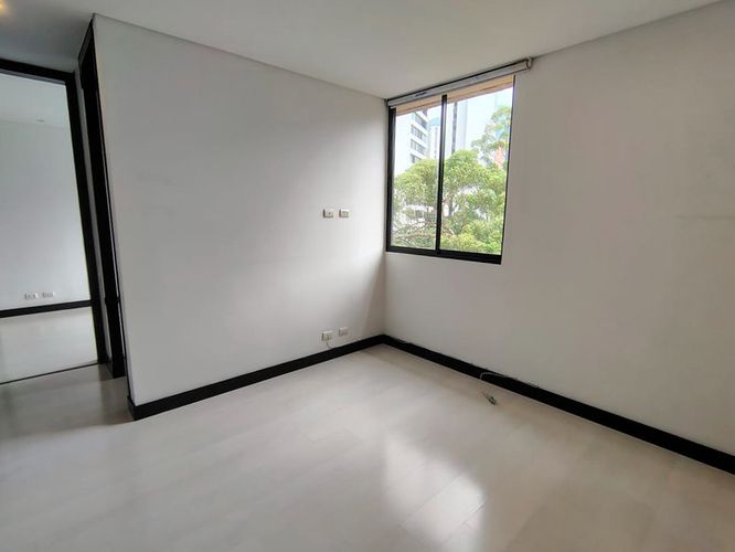 Apartamento de 3 alcobas en arriendo en El Poblado, Medellín, 165 m² · foto 15 de 18