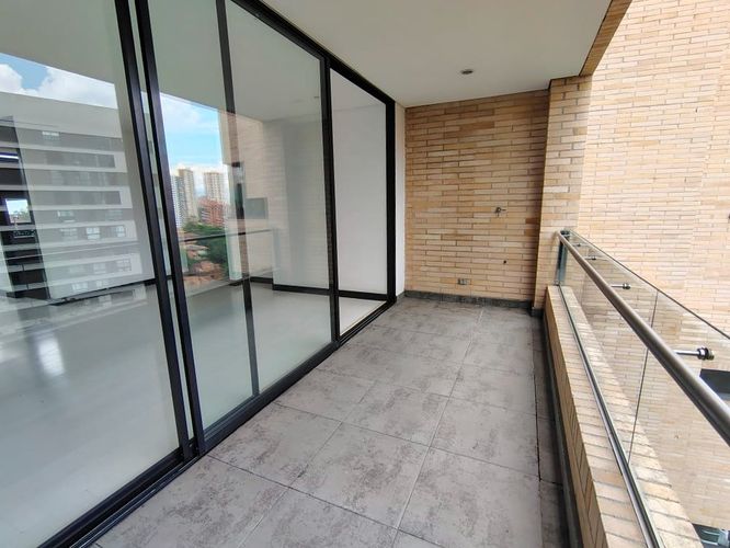 Apartamento de 3 alcobas en arriendo en El Poblado, Medellín, 165 m² · foto 18 de 18