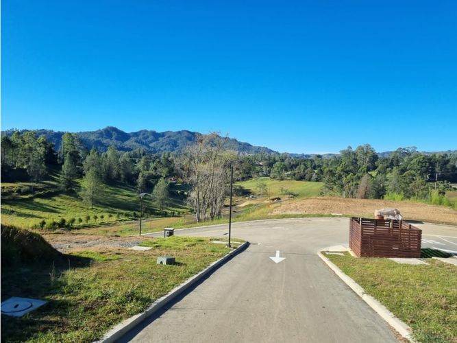 Lote en venta en Los Salados, El Retiro, 1842 m² · foto 2 de 8