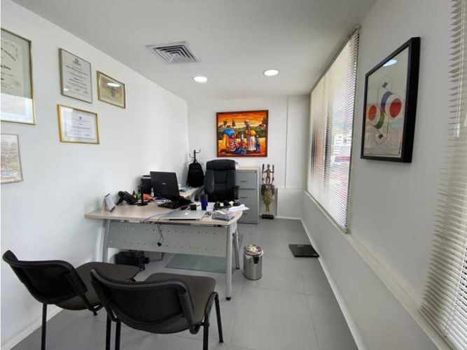 Oficina en venta en San Diego, Medellín, 135 m² · foto 2 de 21