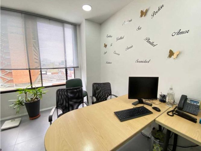 Oficina en venta en San Diego, Medellín, 135 m² · foto 3 de 21