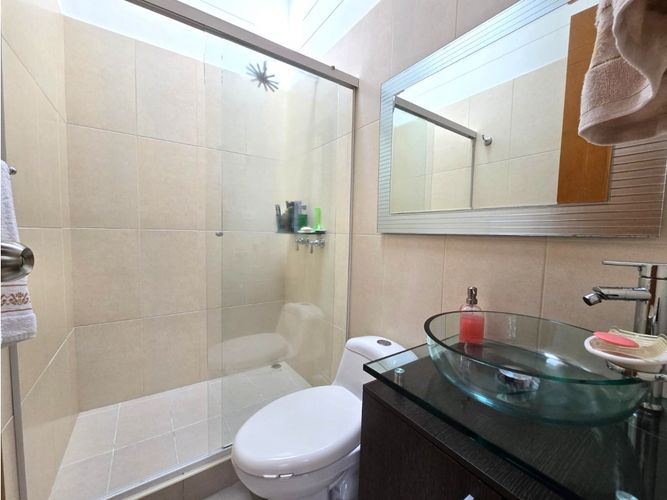 Casa de 5 alcobas en venta en Vegas De La Doctora, Sabaneta, 488 m² · foto 17 de 24