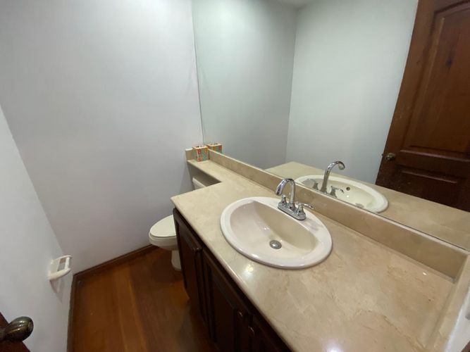 Casa de 3 alcobas en venta en El Poblado, Medellín, 290 m² · foto 18 de 24
