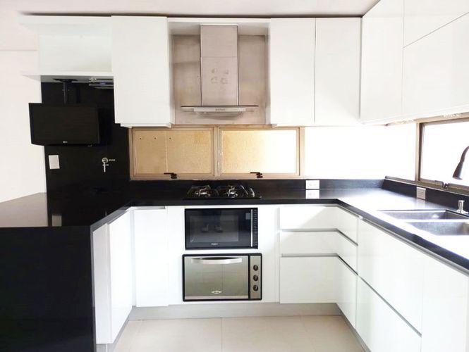 Apartamento de 3 alcobas en arriendo en El Poblado, Medellín, 140 m² · foto 5 de 17