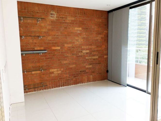 Apartamento de 3 alcobas en arriendo en El Poblado, Medellín, 140 m² · foto 6 de 17
