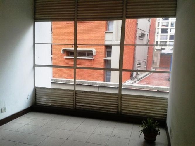 Edificio en venta en San Pedro, Cali, 1300 m² · foto 22 de 24