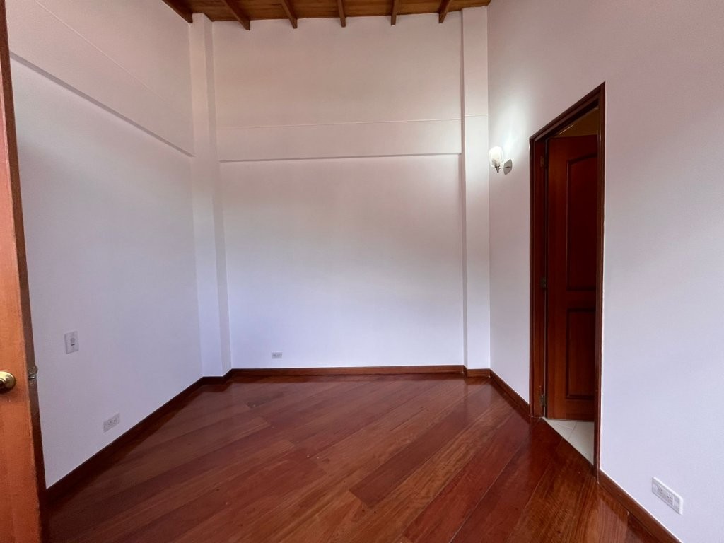 Casa en arriendo en El Poblado, Medellín · foto 16 de 19