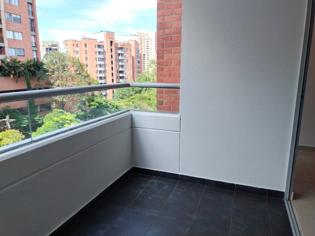 Apartamento en venta en El Poblado, Medellín · foto 17 de 17