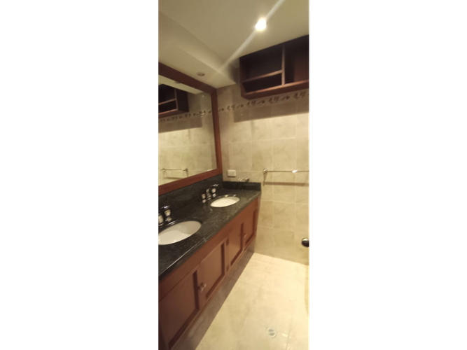 Apartamento en venta en Santa Paula, Bogotá · foto 8 de 19