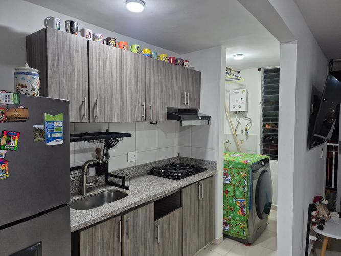 Apartamento de 3 alcobas en venta en Cr. Caminos Del Bosque, Armenia, 60 m² · foto 6 de 15