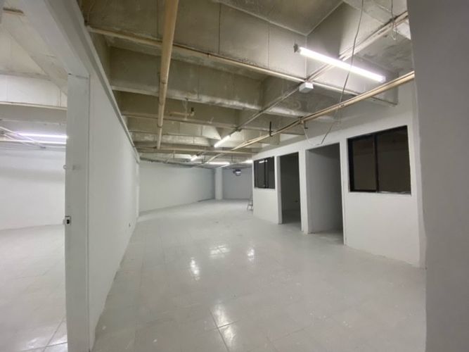 Local en arriendo en El Poblado, Medellín, 664 m² · foto 4 de 7