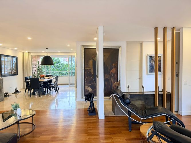 Apartamento de 3 alcobas en arriendo en El Poblado, Medellín, 320 m² · foto 6 de 20
