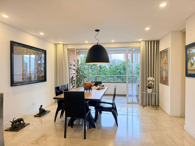 Apartamento de 3 alcobas en arriendo en El Poblado, Medellín, 320 m² · foto 5 de 20