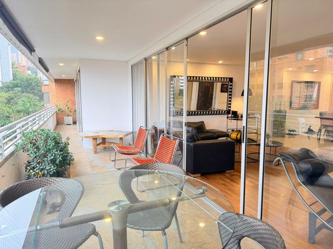 Apartamento de 3 alcobas en arriendo en El Poblado, Medellín, 320 m² · foto 20 de 20