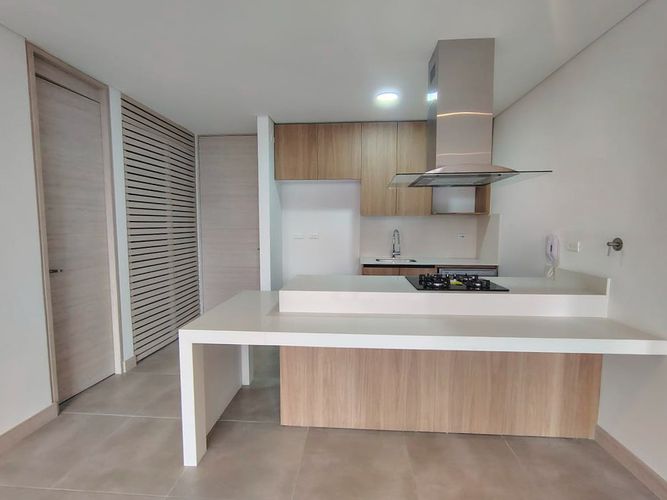 Apartamento de 2 alcobas en arriendo en El Poblado, Medellín, 88 m² · foto 5 de 14