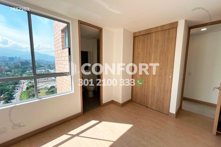 Apartamento de 2 alcobas en arriendo en Ciudad Del Río, Medellín, 72 m² · foto 8 de 24