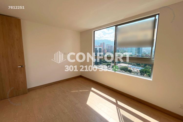 Apartamento de 2 alcobas en arriendo en Ciudad Del Río, Medellín, 72 m² · foto 10 de 24