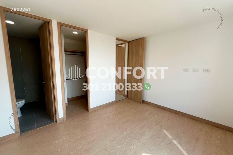 Apartamento de 2 alcobas en arriendo en Ciudad Del Río, Medellín, 72 m² · foto 12 de 24