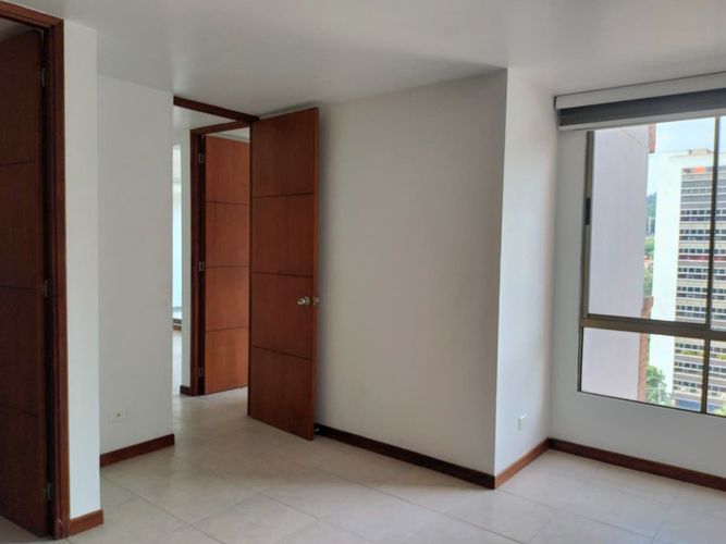Apartamento de 2 alcobas en arriendo en El Poblado, Medellín, 81 m² · foto 15 de 18