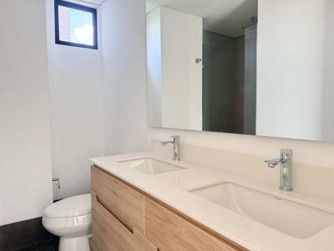 Apartamento de 1 alcoba en arriendo en El Poblado, Medellín, 68 m² · foto 11 de 11