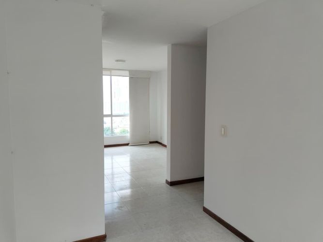Apartamento de 2 alcobas en arriendo en El Poblado, Medellín, 100 m² · foto 7 de 15