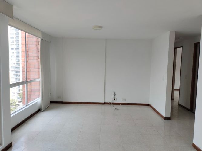 Apartamento de 2 alcobas en arriendo en El Poblado, Medellín, 100 m² · foto 3 de 15