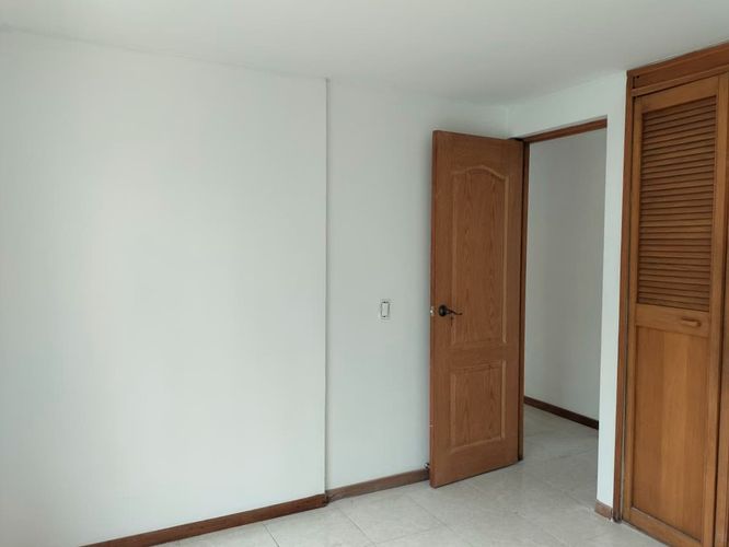 Apartamento de 2 alcobas en arriendo en El Poblado, Medellín, 100 m² · foto 11 de 15