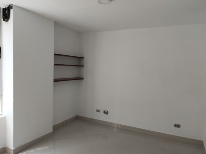 Apartamento de 2 alcobas en arriendo en El Poblado, Medellín, 100 m² · foto 11 de 12