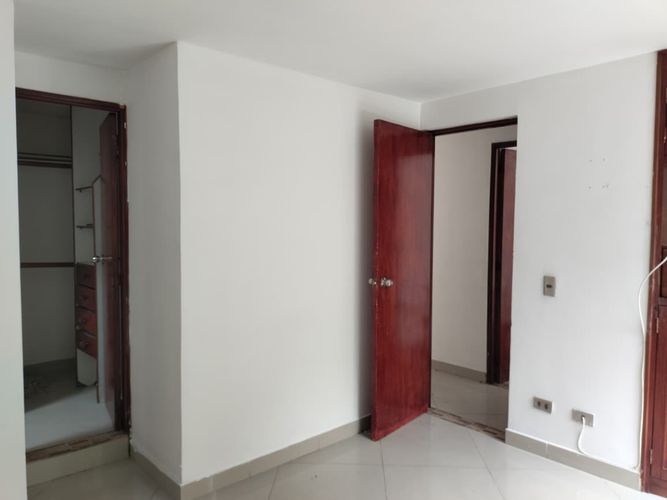 Apartamento de 2 alcobas en arriendo en El Poblado, Medellín, 100 m² · foto 10 de 12