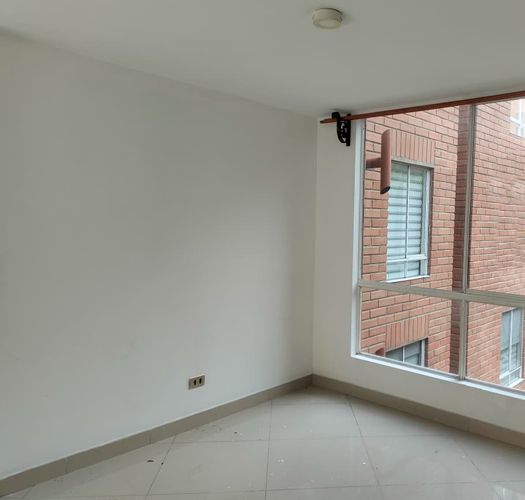 Apartamento de 2 alcobas en arriendo en El Poblado, Medellín, 100 m² · foto 7 de 12