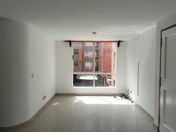 Apartamento de 2 alcobas en arriendo en El Poblado, Medellín, 100 m² · foto 2 de 12