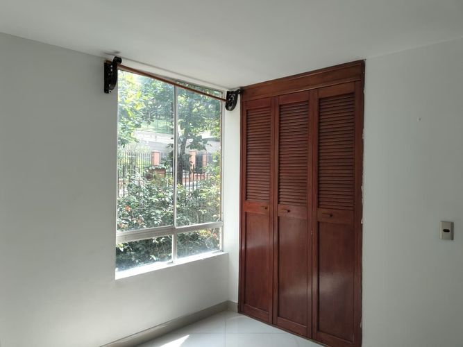 Apartamento de 2 alcobas en arriendo en El Poblado, Medellín, 100 m² · foto 9 de 12