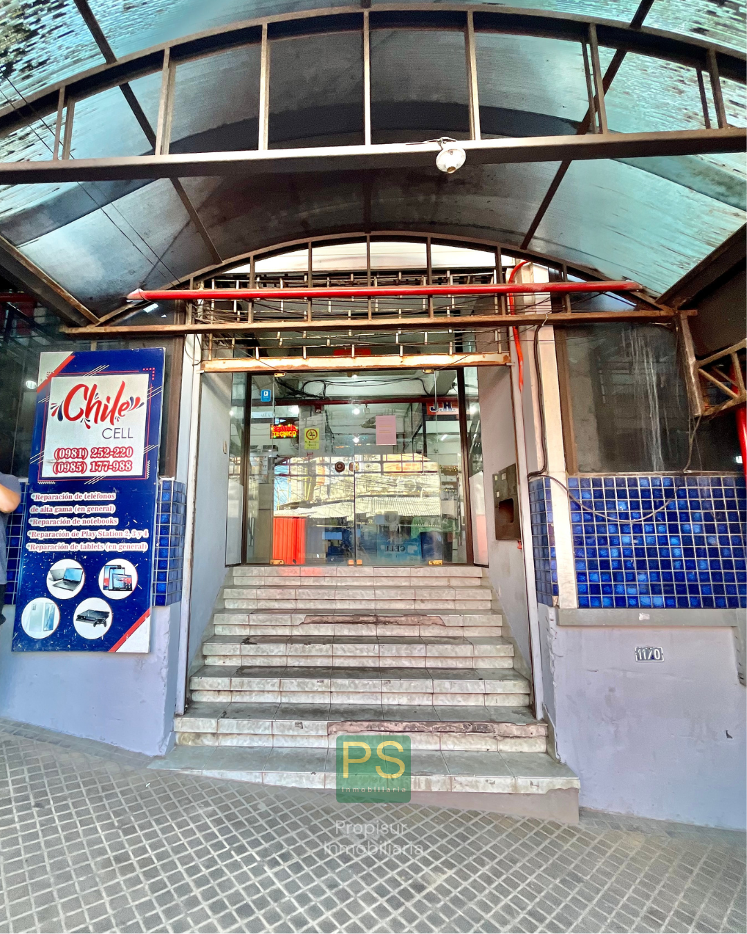 Salón Comercial en el Mercado 4 — foto 2