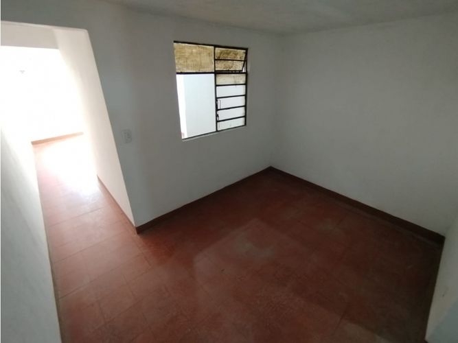 Casa de 10 alcobas en venta en Colon, Medellín, 132 m² · foto 7 de 24