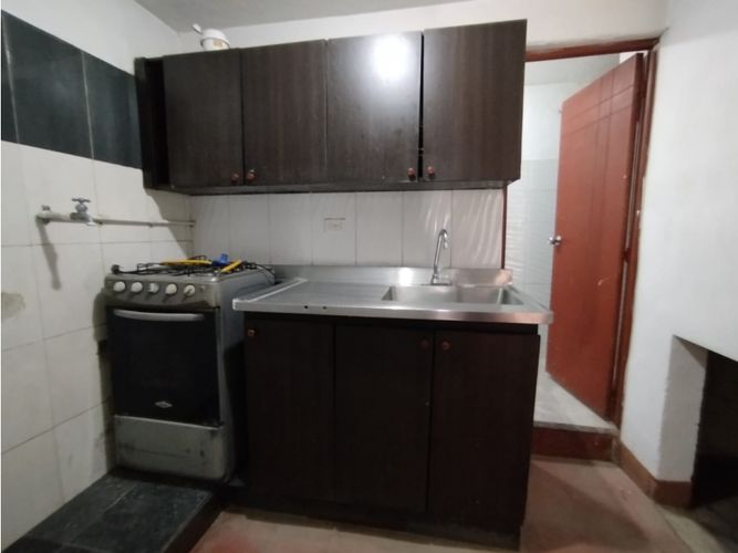 Casa de 10 alcobas en venta en Colon, Medellín, 132 m² · foto 10 de 24