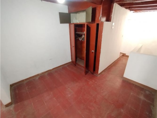 Casa de 10 alcobas en venta en Colon, Medellín, 132 m² · foto 12 de 24