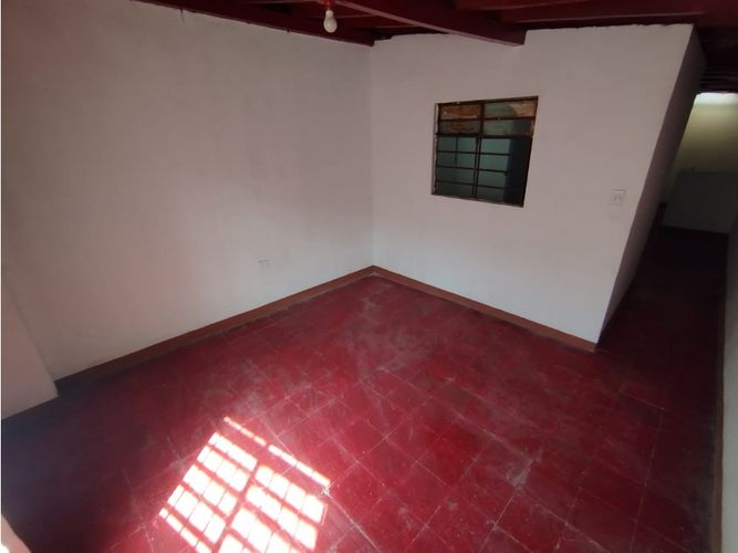 Casa de 10 alcobas en venta en Colon, Medellín, 132 m² · foto 18 de 24