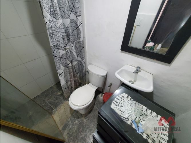 Casa de 8 alcobas en arriendo en Manga, Cartagena, 190 m² · foto 13 de 23