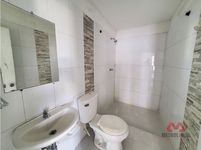 Casa de 8 alcobas en arriendo en Manga, Cartagena, 190 m² · foto 18 de 23