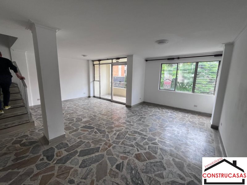 Apartamento en Arriendo en Laureles, Medellín