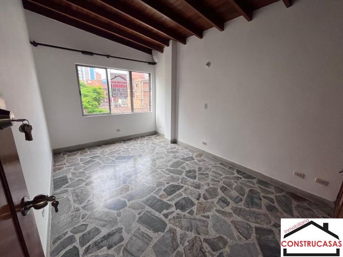 Apartamento de 4 alcobas en arriendo en Laureles, Medellín, 160 m² · foto 7 de 21
