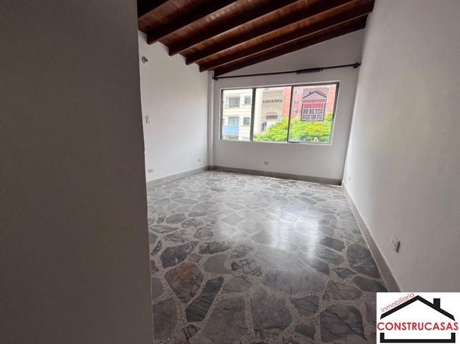 Apartamento de 4 alcobas en arriendo en Laureles, Medellín, 160 m² · foto 10 de 21