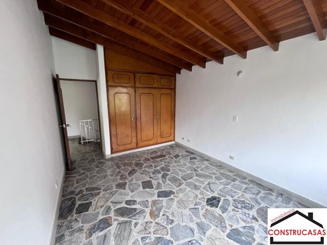 Apartamento de 4 alcobas en arriendo en Laureles, Medellín, 160 m² · foto 11 de 21