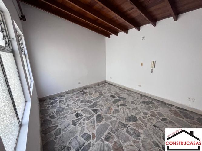 Apartamento de 4 alcobas en arriendo en Laureles, Medellín, 160 m² · foto 16 de 21