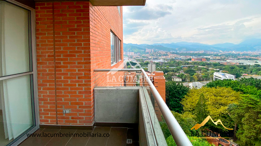 Apartamento de 3 alcobas en arriendo en Santa Maria De Los Angeles, Medellín, 95 m² · foto 5 de 14