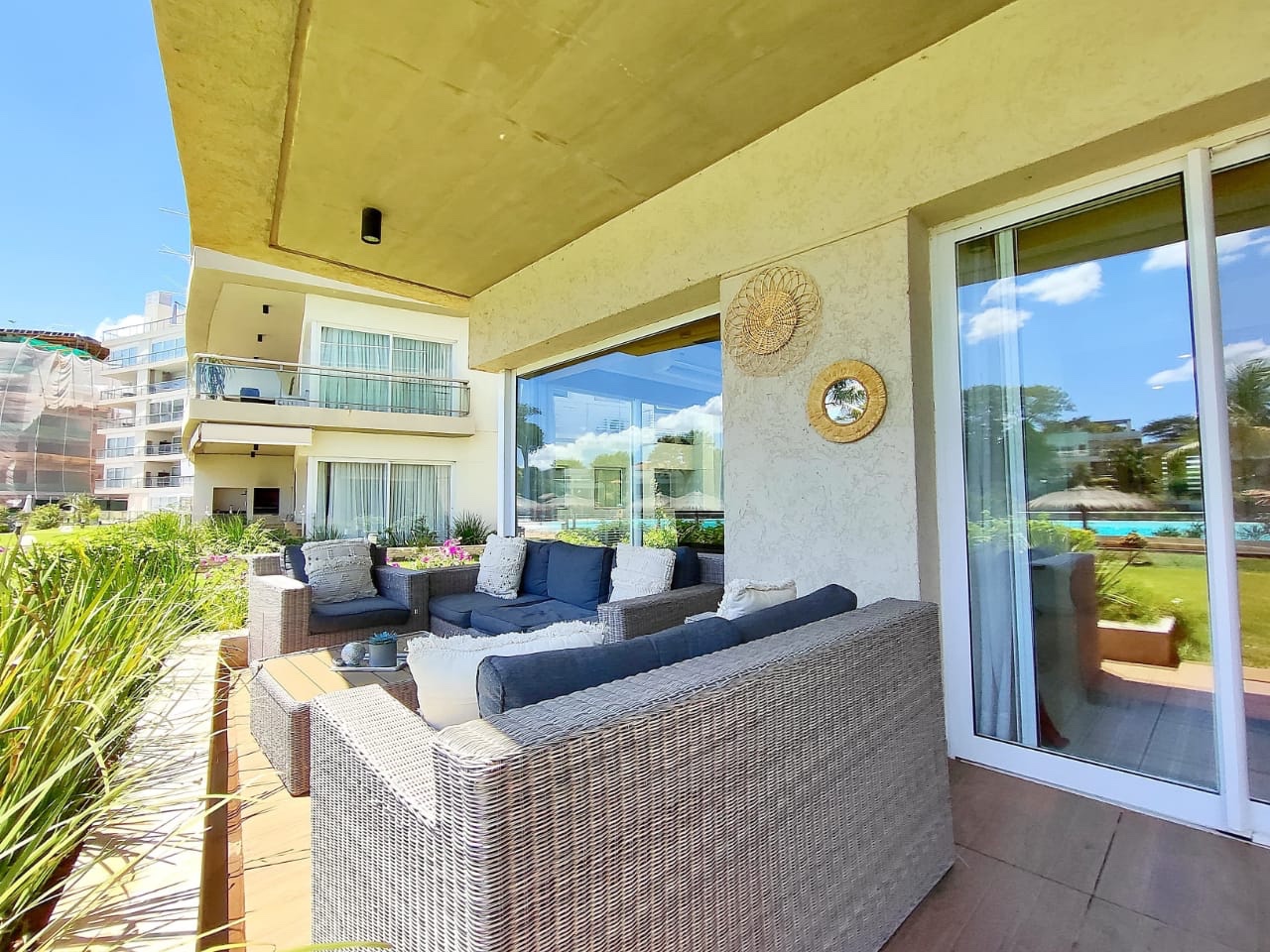 En venta exclusivo departamento en Aqua village Altos — foto 2