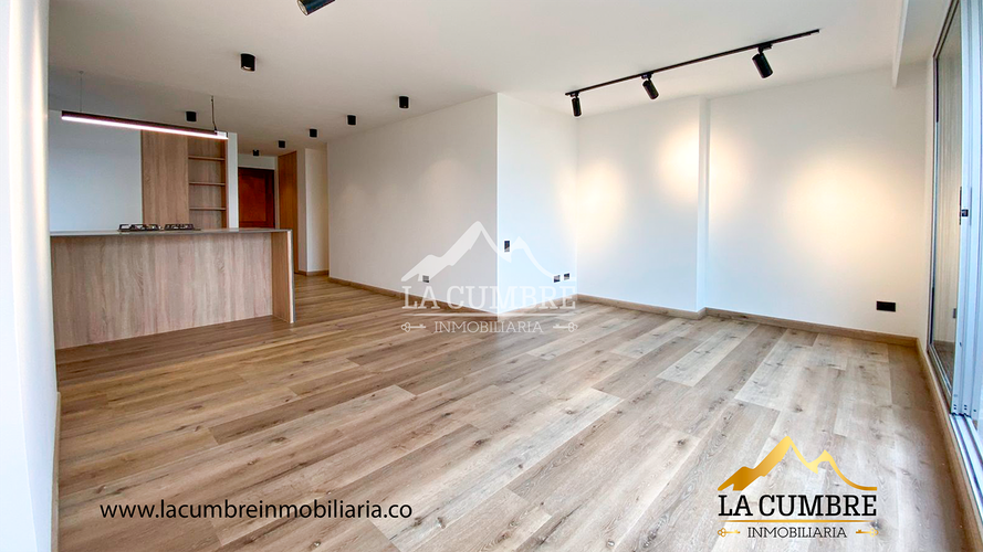 Apartamento de 3 alcobas en arriendo en Los Balsos, Medellín, 115 m² · foto 2 de 13